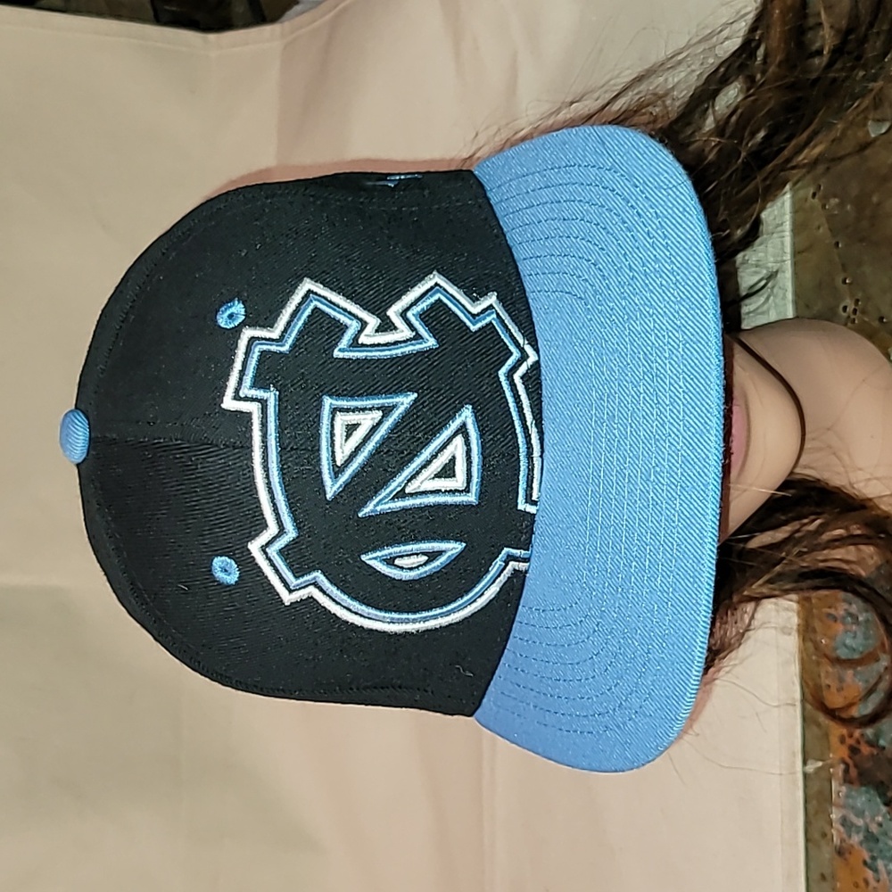 Never-worn. University of North Carolina. Snap-back. Zephyr.